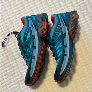 Salomon Women’s size 8.5 Vibrant Blue and Red Wings Pro 2 Athletic Shoes